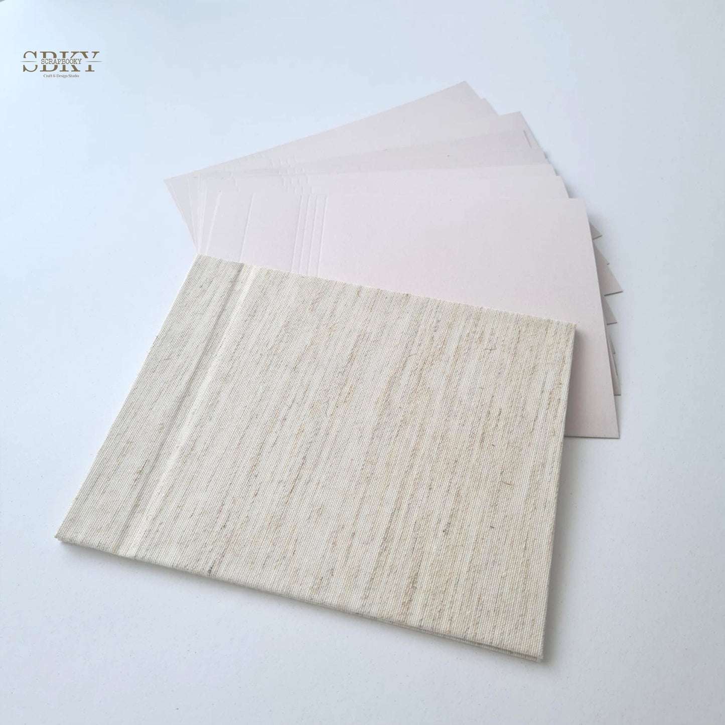 Blank Retro Album, melange