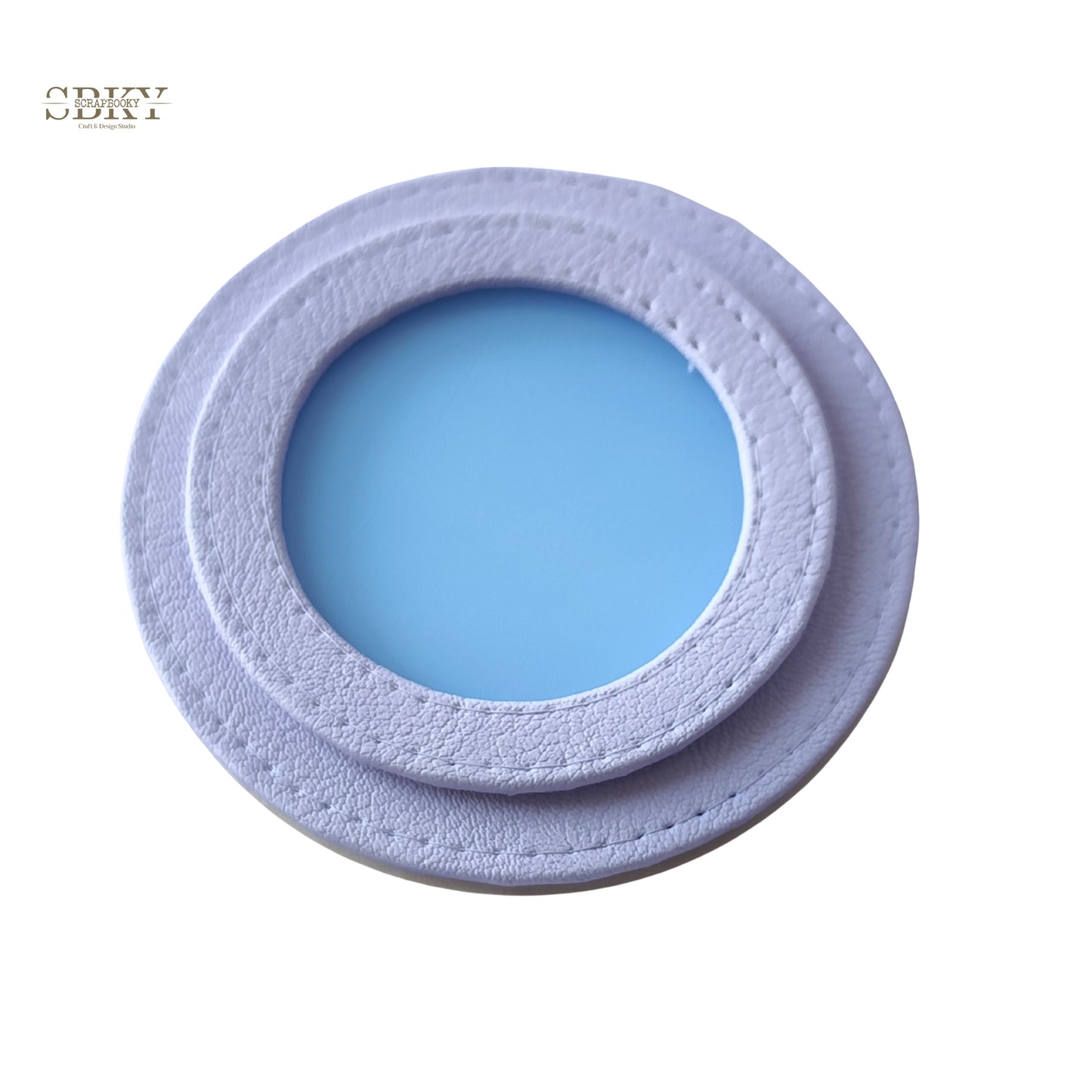 Shaker element with artificial leather, lavender color