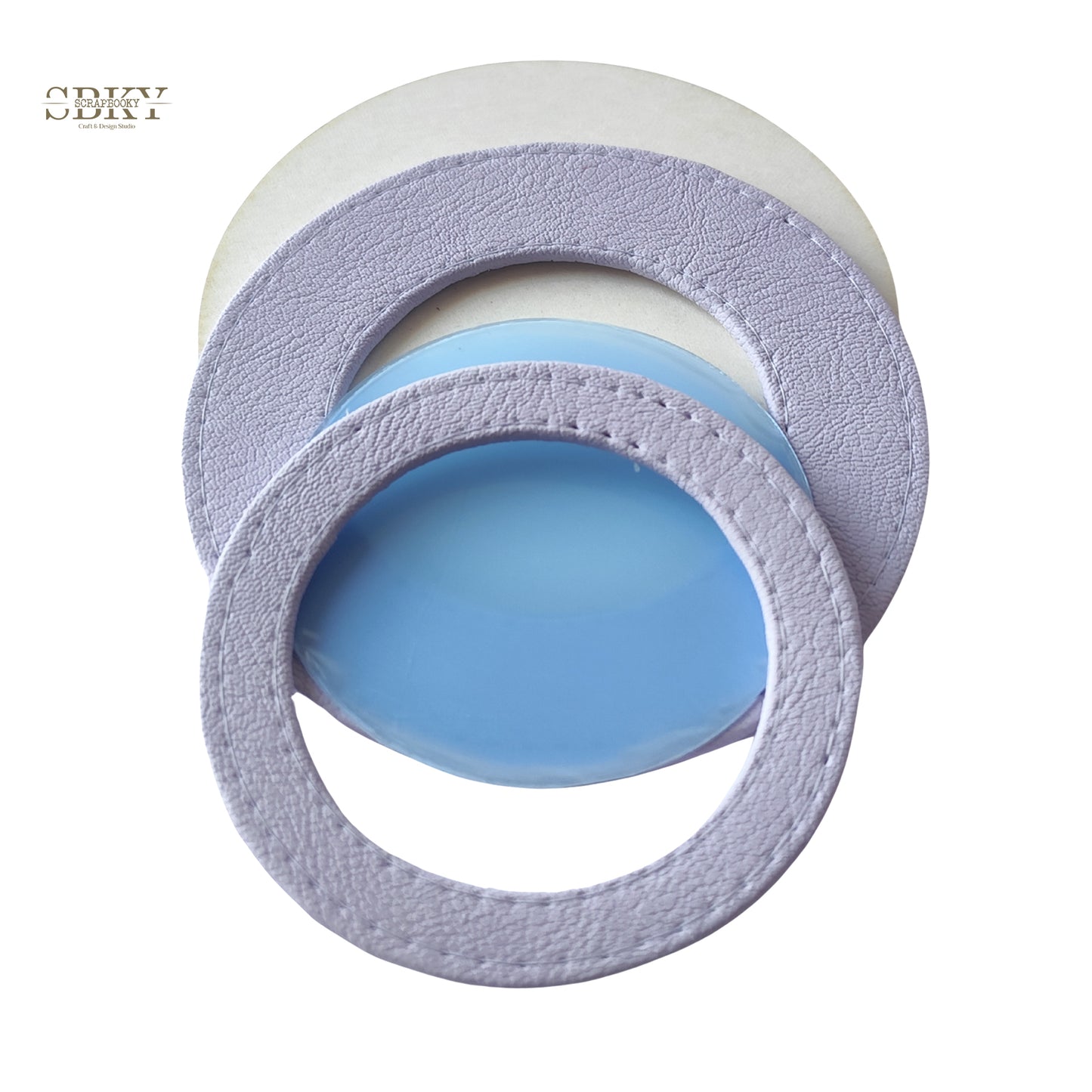 Shaker element with artificial leather, lavender color